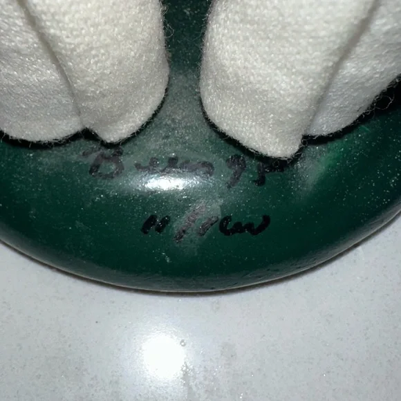 Byers Choice vintage 1995 caroler. Girl with skis. #11 of 100 - Picture 2 of 7